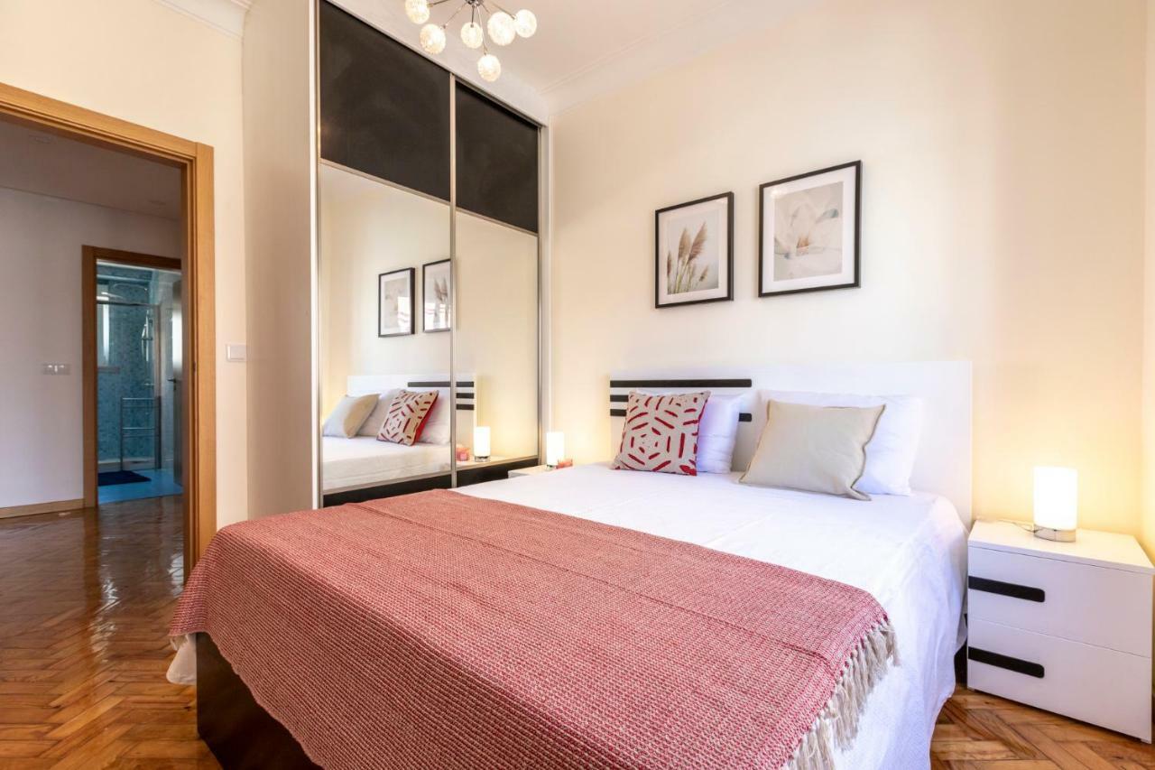 ליסבון Like-Home-T3 Apt-Campolide, Near Amoreiras Mall מראה חיצוני תמונה