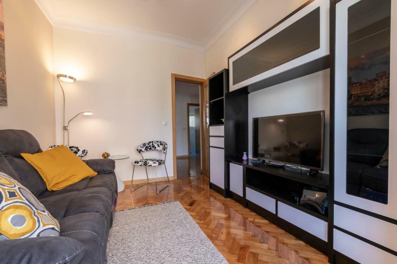 ליסבון Like-Home-T3 Apt-Campolide, Near Amoreiras Mall מראה חיצוני תמונה