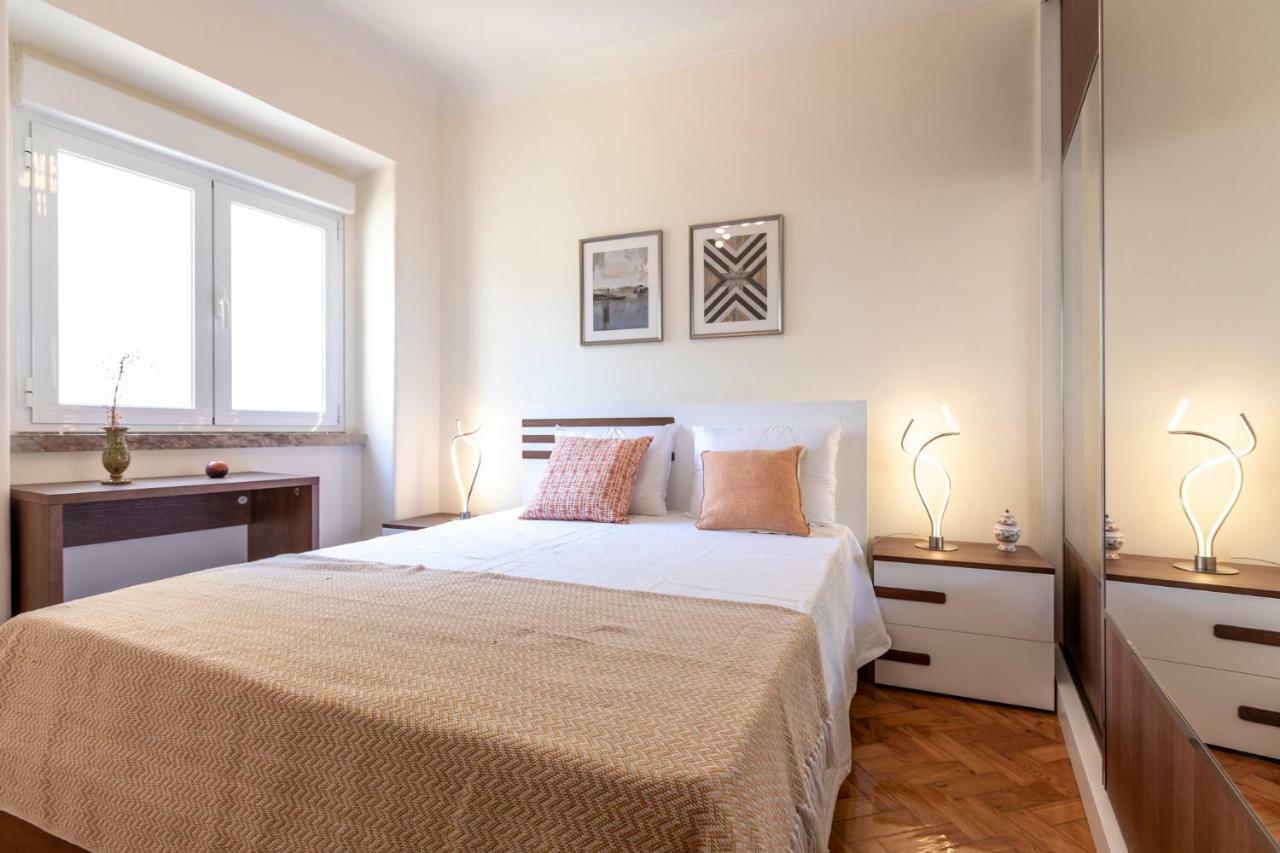 ליסבון Like-Home-T3 Apt-Campolide, Near Amoreiras Mall מראה חיצוני תמונה